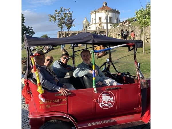 Explore Porto Aboard A Classic Tuk-Tuk tour 1h