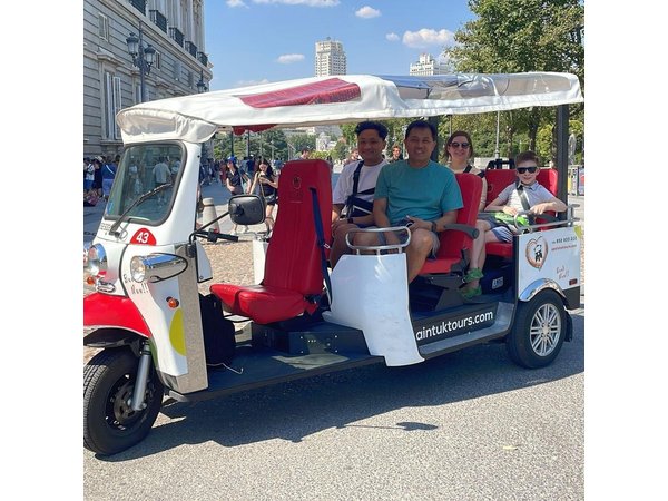 Tour Madrid in 2 hours! Electric Tuk - Fast, Fun, and Exclusive
