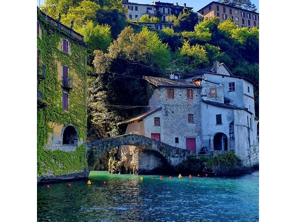 1-Hour Private Boat Tour of Lake Como With Skipper