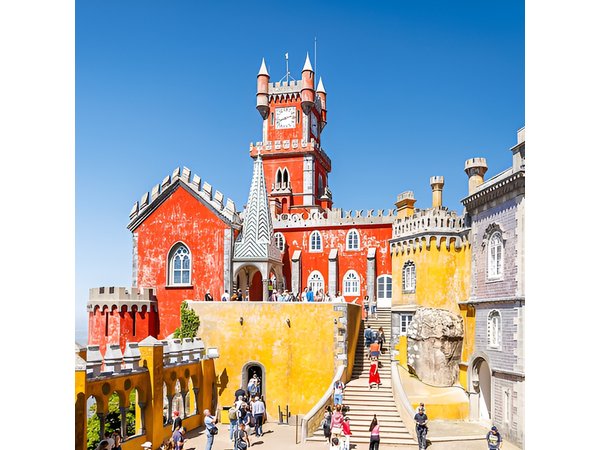 Lisbon Super Saver: 2-Day Sintra, Cascais, Fatima, Nazare and Obidos Small-Group Day Trips