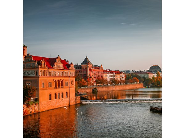 VIP Prague tour: Vintage car, Lunch, Castle, Old Town, Dancing h.