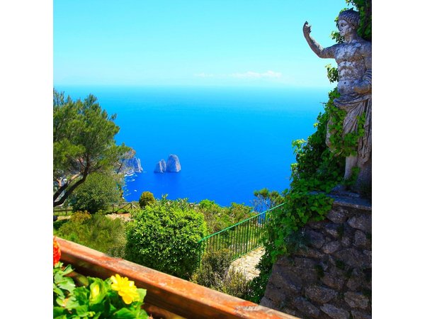 Small Group Tour from Sorrento to Blue Grotto, Anacapri and Capri