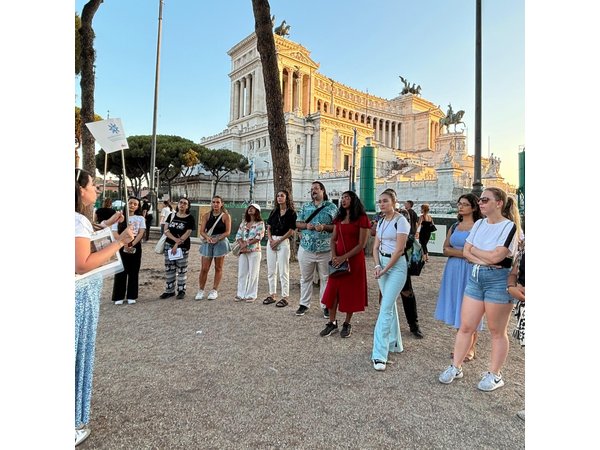 Top Rome Attractions and Hidden Gems Walking Tour