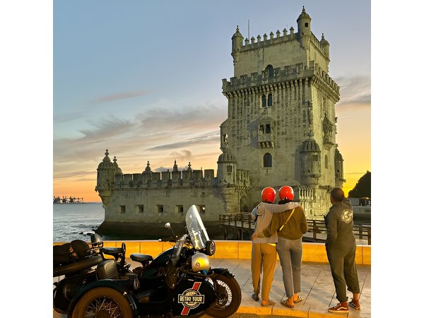 From Lisbon to the ocean: ferry, villages & views
