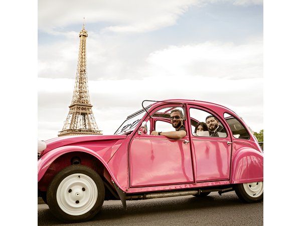 Half Day Private Tour in Paris with Pink Citroen 2CV