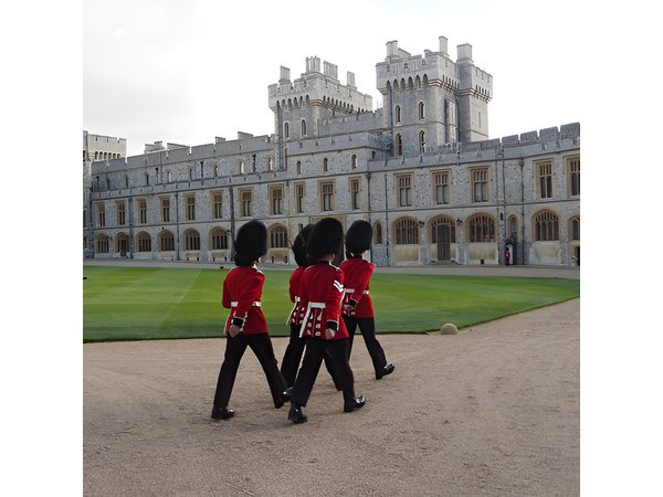 Private Chauffeured Tour to Windsor Castle from London