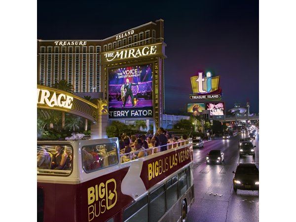 Las Vegas After Dark: 21+ Night Tour with Free Welcome Drink