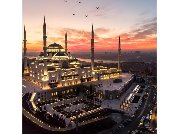 Guided Istanbul Full Day Asian Side Tour with Tickets and Lunch