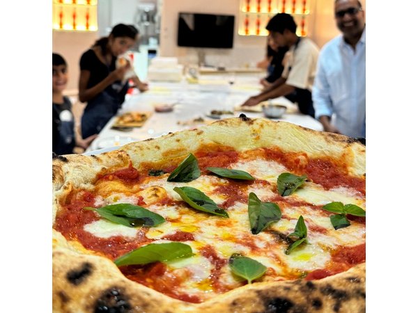 Pizza and Gelato Making Class in Rome