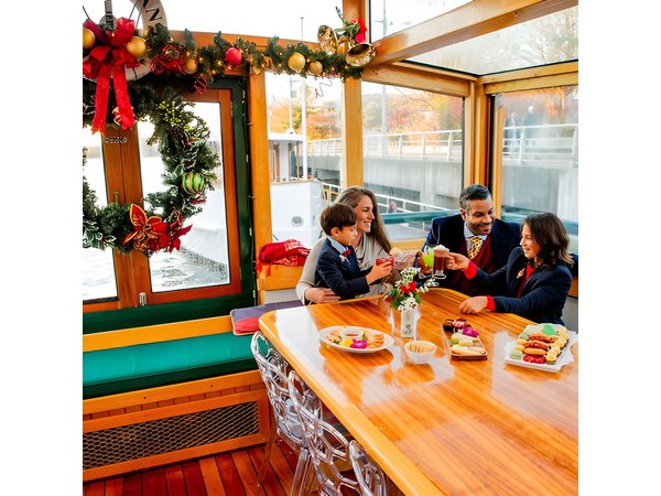 New York City Holiday Brunch Cruise on Classic Boat