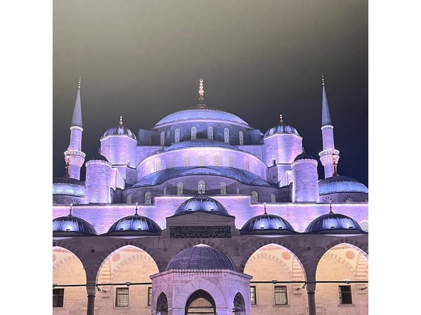 Imperial Traces of Istanbul – Private Guided Signature Tour