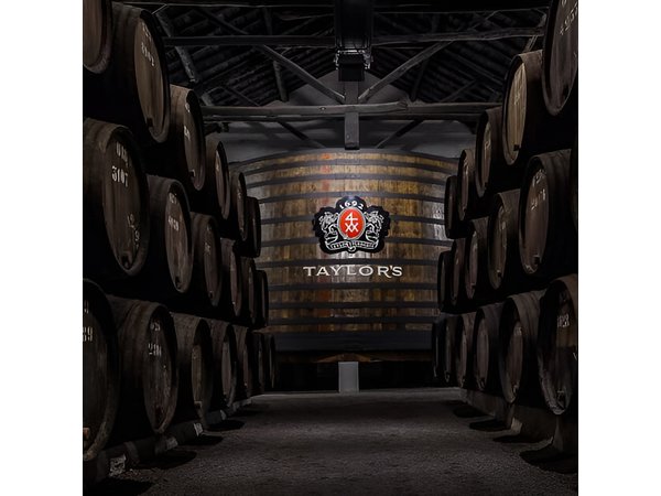 Porto: Visit and Wine Tasting at Taylor's Port Cellar