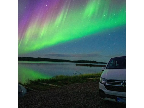 Rovaniemi: Private Aurora Hunting Tour