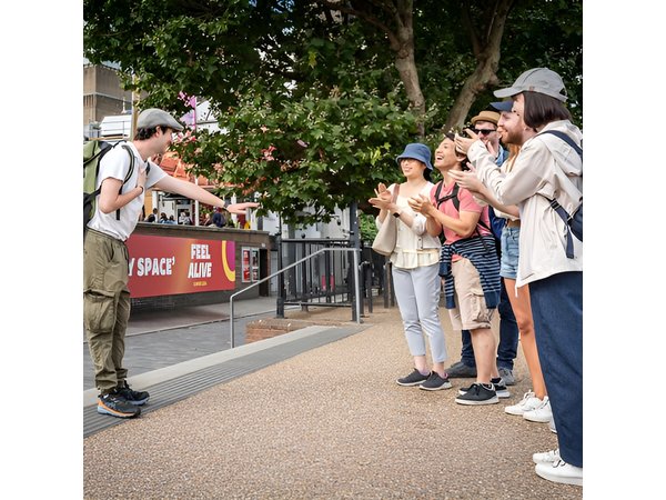 Small-Group London's Best Sights Walking Tour, Kids Join Free!