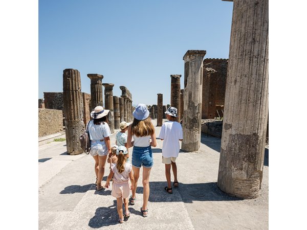 Private Tour: Pompeii and Sorrento from Rome