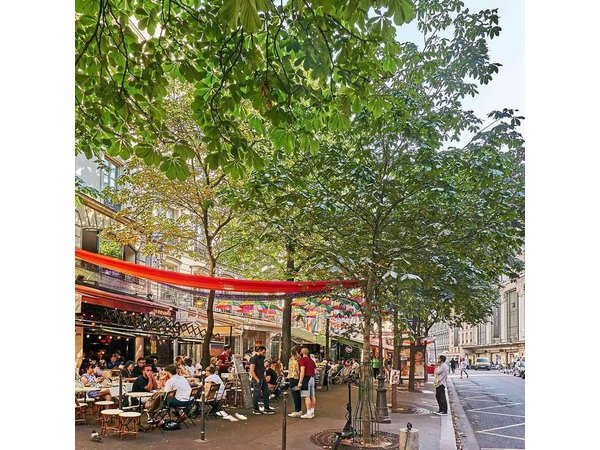 Paris La Marais District Guided Walking Tour