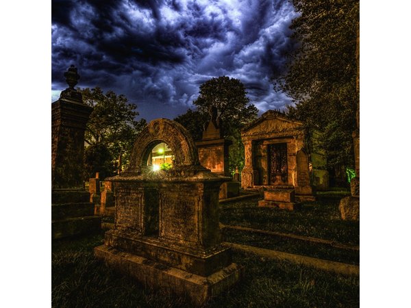 Chains, Coffins, & Curses: Charlottesville Ghost Tours