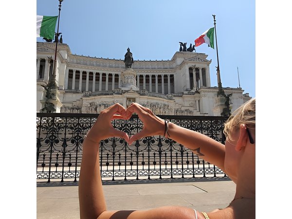 Rome Vittoriano Capitol Hill and Aracoeli Guided Tour with Maria