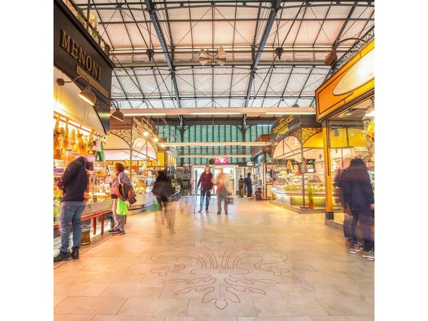 Small-Group Pasta Cooking Class and Market Tour in Florence
