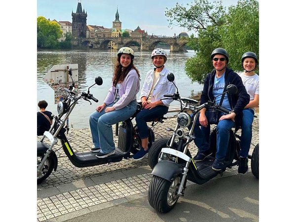 The Highlights of Prague on eBike or electric Scooter