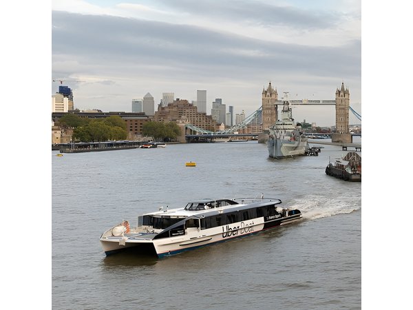 London Roundtrip Thames Cruise Uber Boat by Thames Clippers