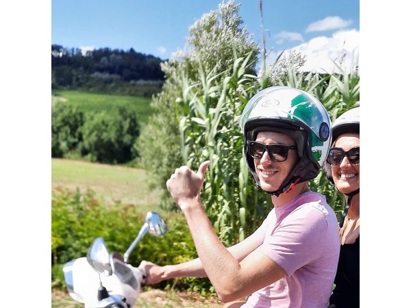 Small-Group Florence Vespa Passenger Ride with Wine Window
