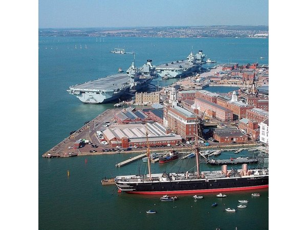 Private Portsmouth Heritage & Coastal Day Tour from London