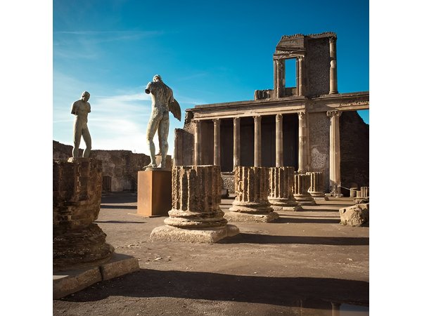 Pompeii and Naples with Street Food from Sorrento and Naples