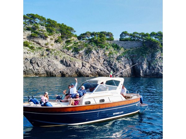 Capri Private Boat Tour On 36ft Italian Boat from Sorrento