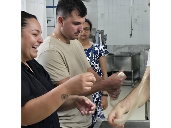 Mozzarella Experience and tasting in Naples