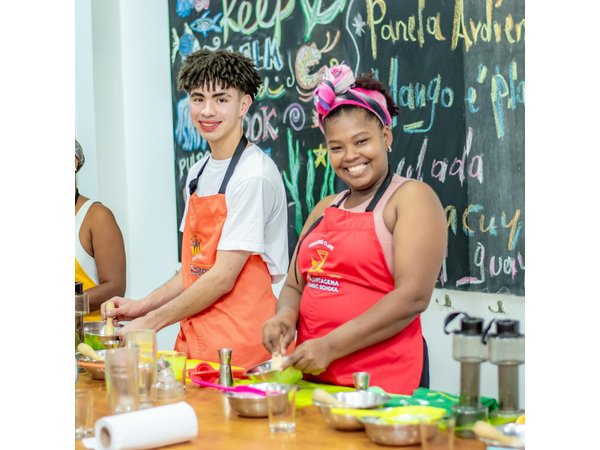 SkyKitchen 2-Hour Cocktail Class in Cartagena
