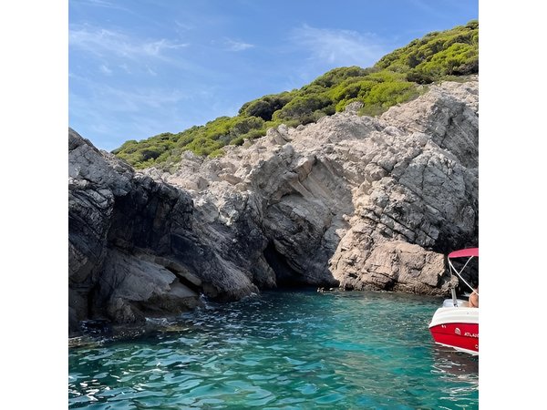 Dubrovnik: Private Boat Islands & Blue Cave Tour