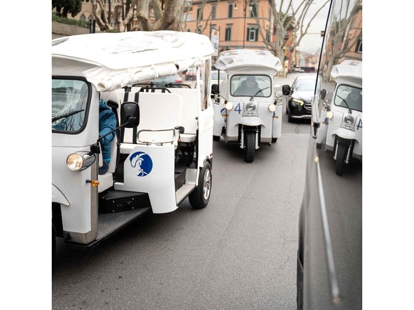 Private Tuk Tuk Tour in Rome