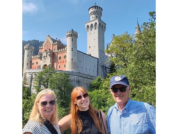Munich: Neuschwanstein Private Car Tour under 8 hrs