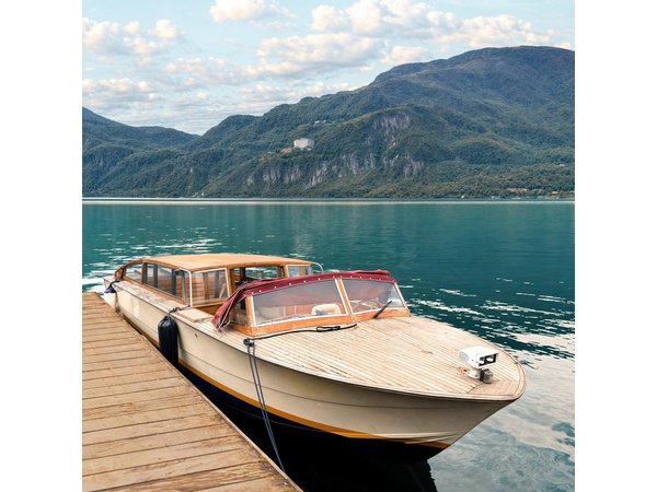 Exclusive Lake Como Boat Tour Iconic Villas, Wine & Photo Stops