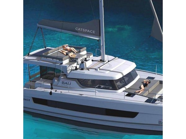 Catamaran trip and overnight stay in Palermo with meals for 8 people
