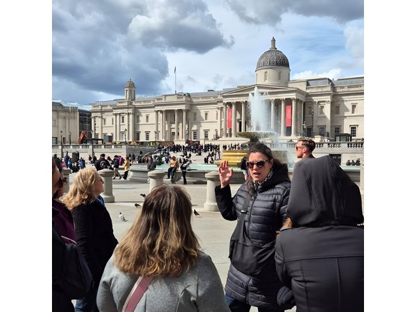 London with Brazilian Guide Buckingham Palace and Big Ben