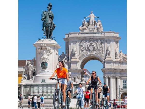 Lisbon Bike Tour: Downhill Downtown Lisbon to Belém