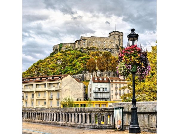 Explore Lourdes in 60 minutes with a Local