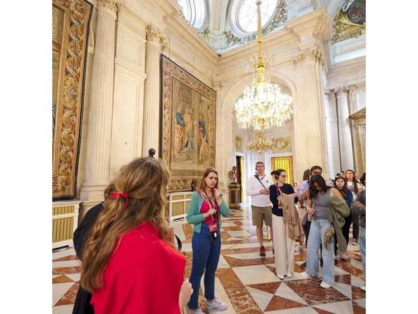 Madrid: Skip-the-Line Royal Palace Guided Tour