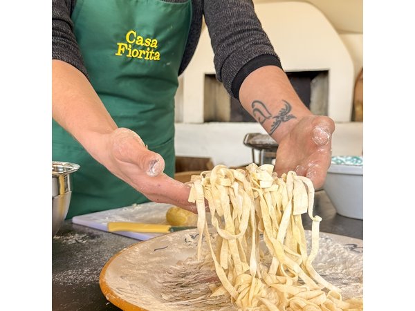 Sorrento : Cooking class & Wine Pairing with Sommelier by the Sea