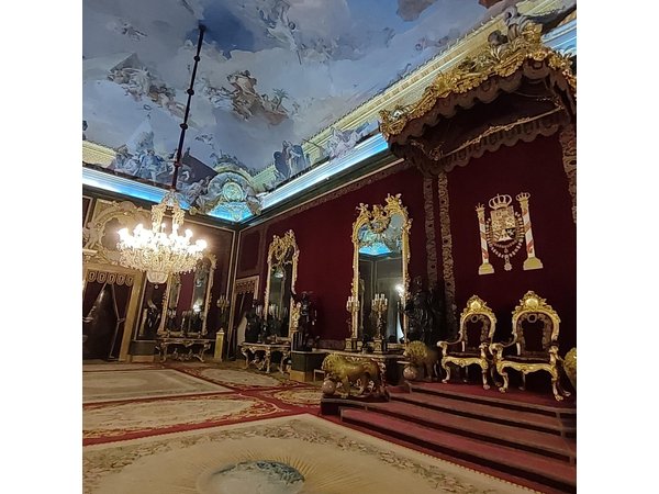 Private tour in Palacio Real of Madrid