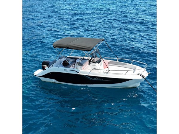 Self-Drive Boat Rental from Sorrento – Explore the Coast!
