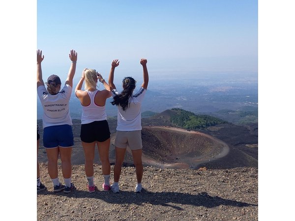 Mount Etna tour with Sicilian tasting