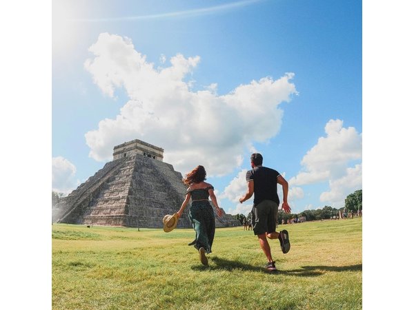 Chichen Itza from Playa with cenote, Valladolid and Mayan cuisine