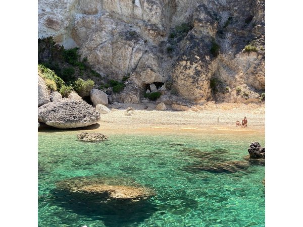 Boat tour island of Ponza