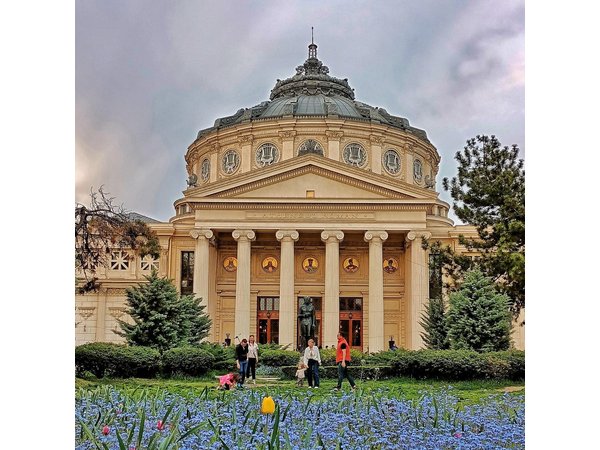 Bucharest City Tour: History, Communism & Local Legends