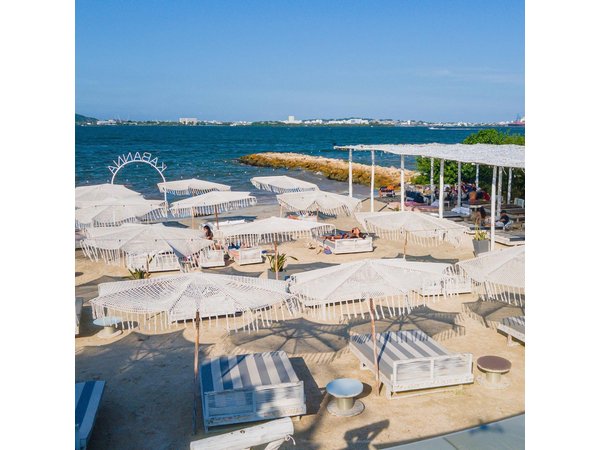 Spending time in Cartagena – Lunch and Cocktail at Club Kabanna