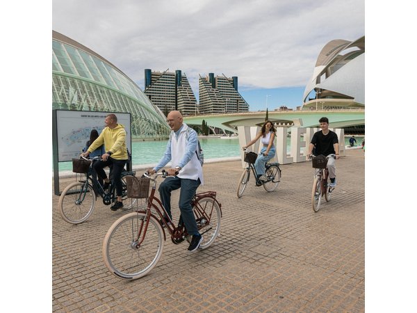 Valencia Bike Tour: Top Sights and City of Arts & Sciences
