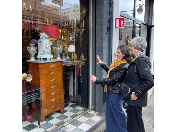 Private Tour of the Famous Paris Flea Markets